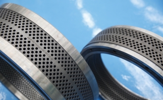 木屑顆粒機(jī)?？椎呐帕蟹绞接心男?？